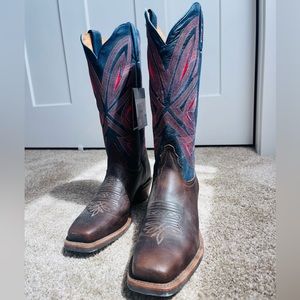 Brand NWT Tony Lama Boots- women’s 9.5